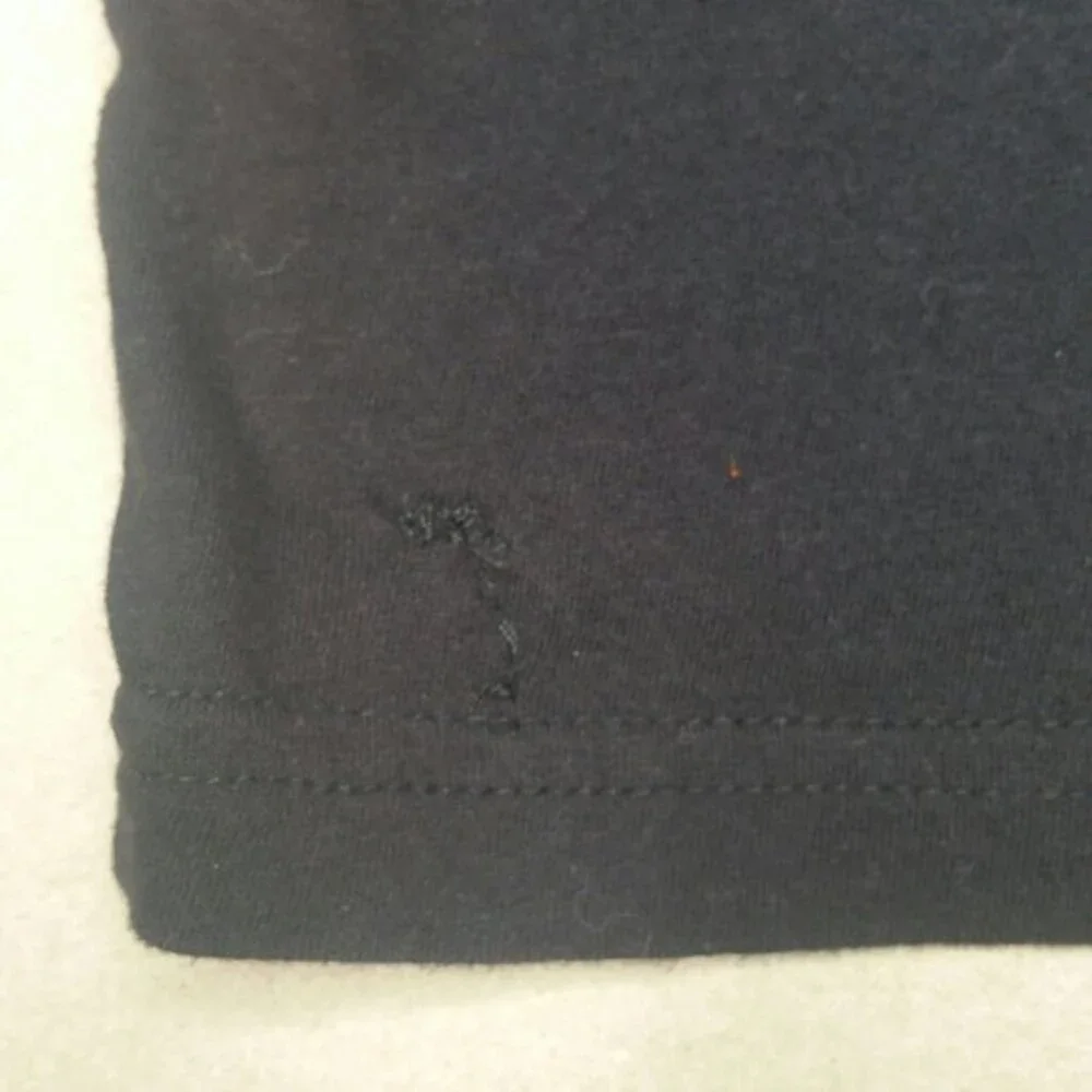 GUESS Vintage Distressed Y2K Black T Shirt Mens Size XXL - Picture 9 of 12